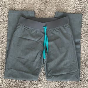 Figs Livingston scrub pants